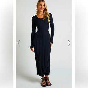 NWOT Showpo Blaire Midi Dress